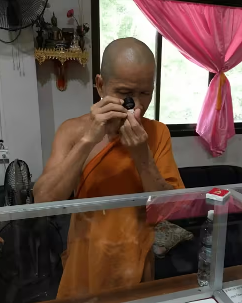 如何鉴别泰国佛牌的真伪