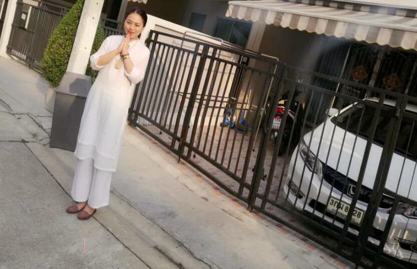 泰国人是如何拜佛牌